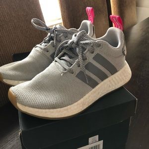 Adidas NMDs R2 Women’s